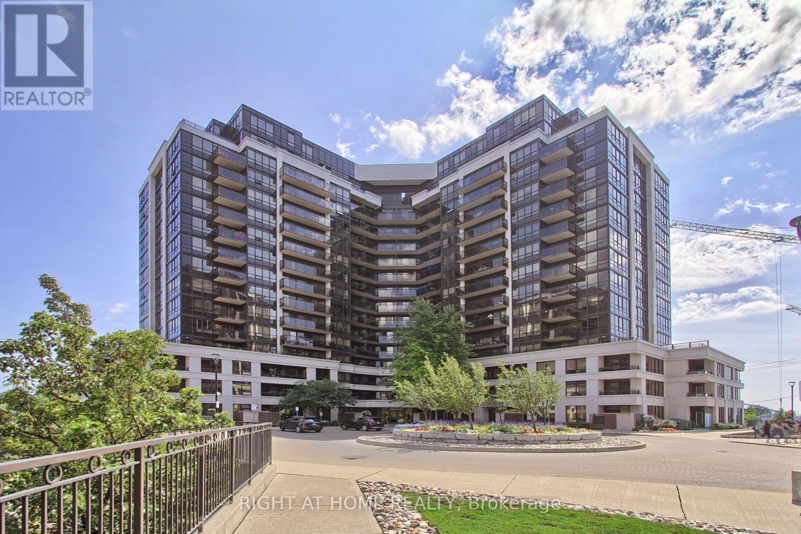 PH04 - 1060 SHEPPARD AVENUE W, Toronto, Ontario