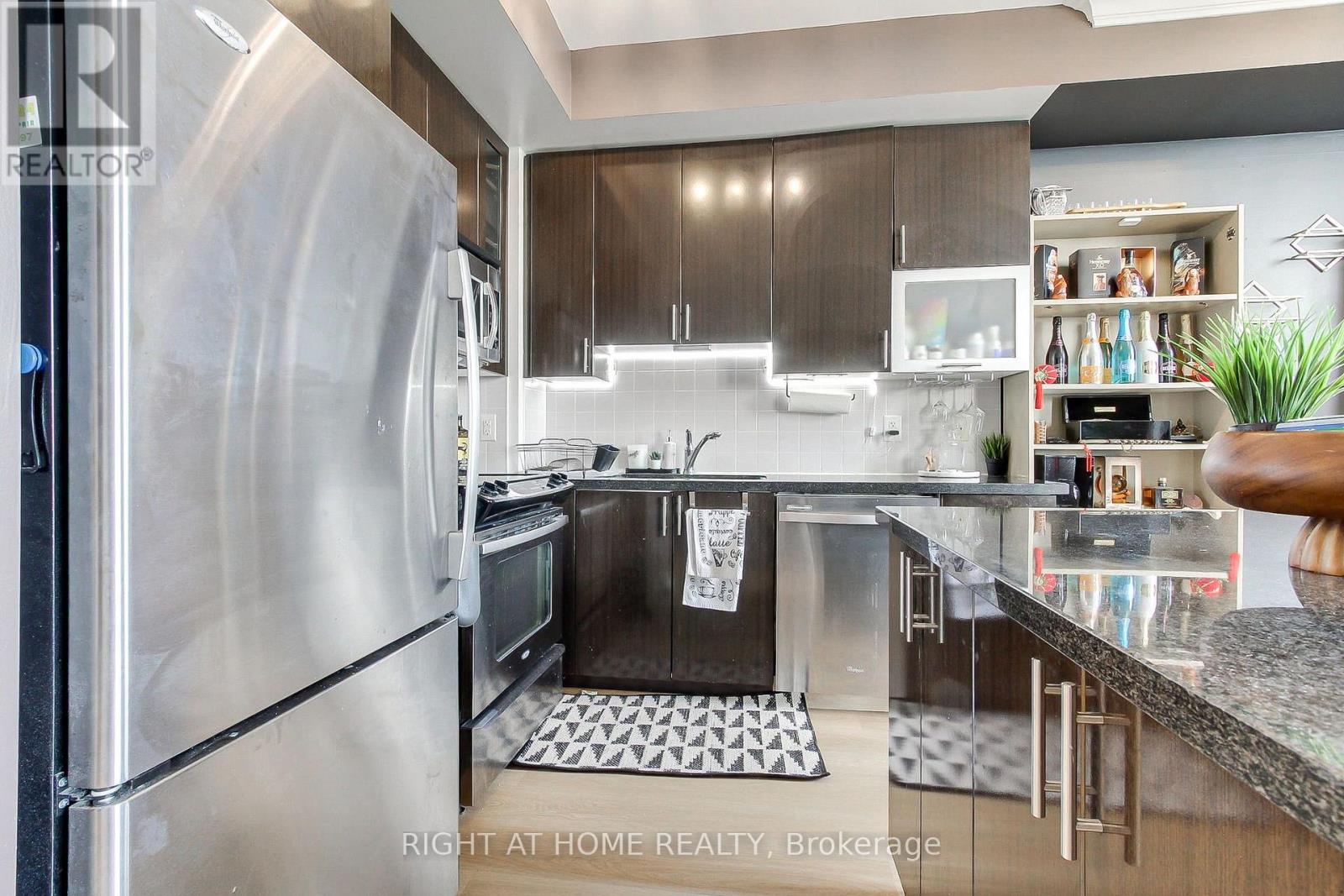 Ph04 - 1060 Sheppard Avenue W, Toronto, Ontario  M3J 0G7 - Photo 14 - W13754864