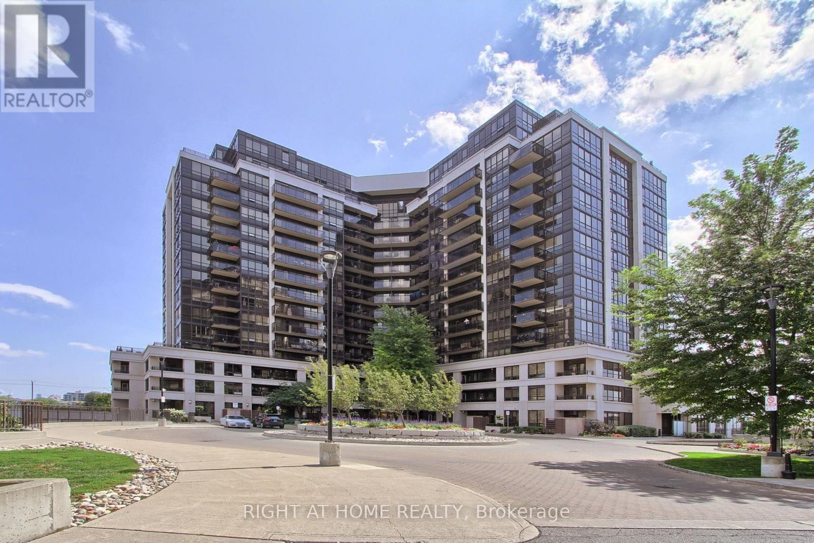 Ph04 - 1060 Sheppard Avenue W, Toronto, Ontario  M3J 0G7 - Photo 2 - W13754864