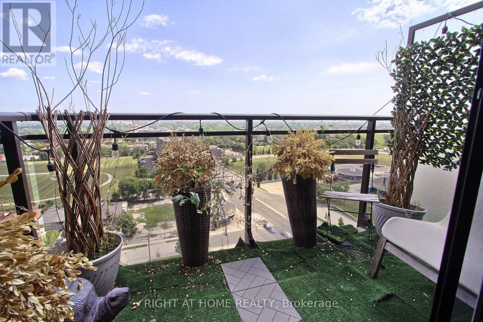 Ph04 - 1060 Sheppard Avenue W, Toronto, Ontario  M3J 0G7 - Photo 35 - W13754864