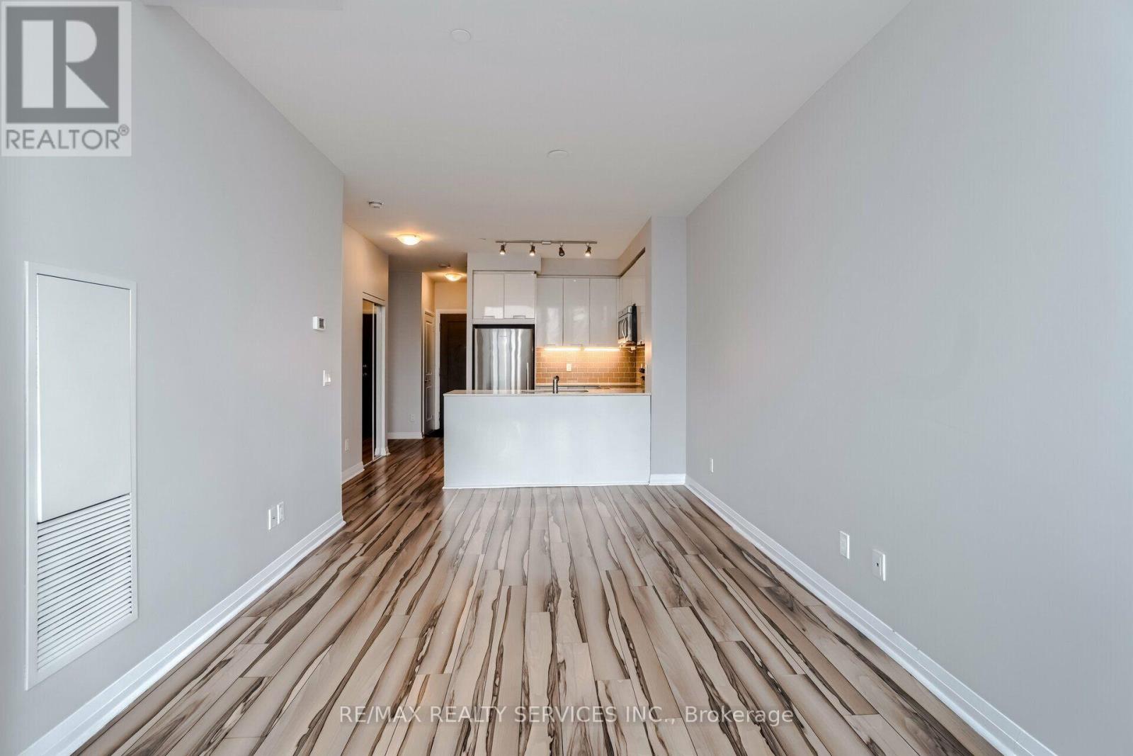 2506 - 75 Eglinton Avenue W, Mississauga, Ontario  L5R 0E4 - Photo 19 - W13754868