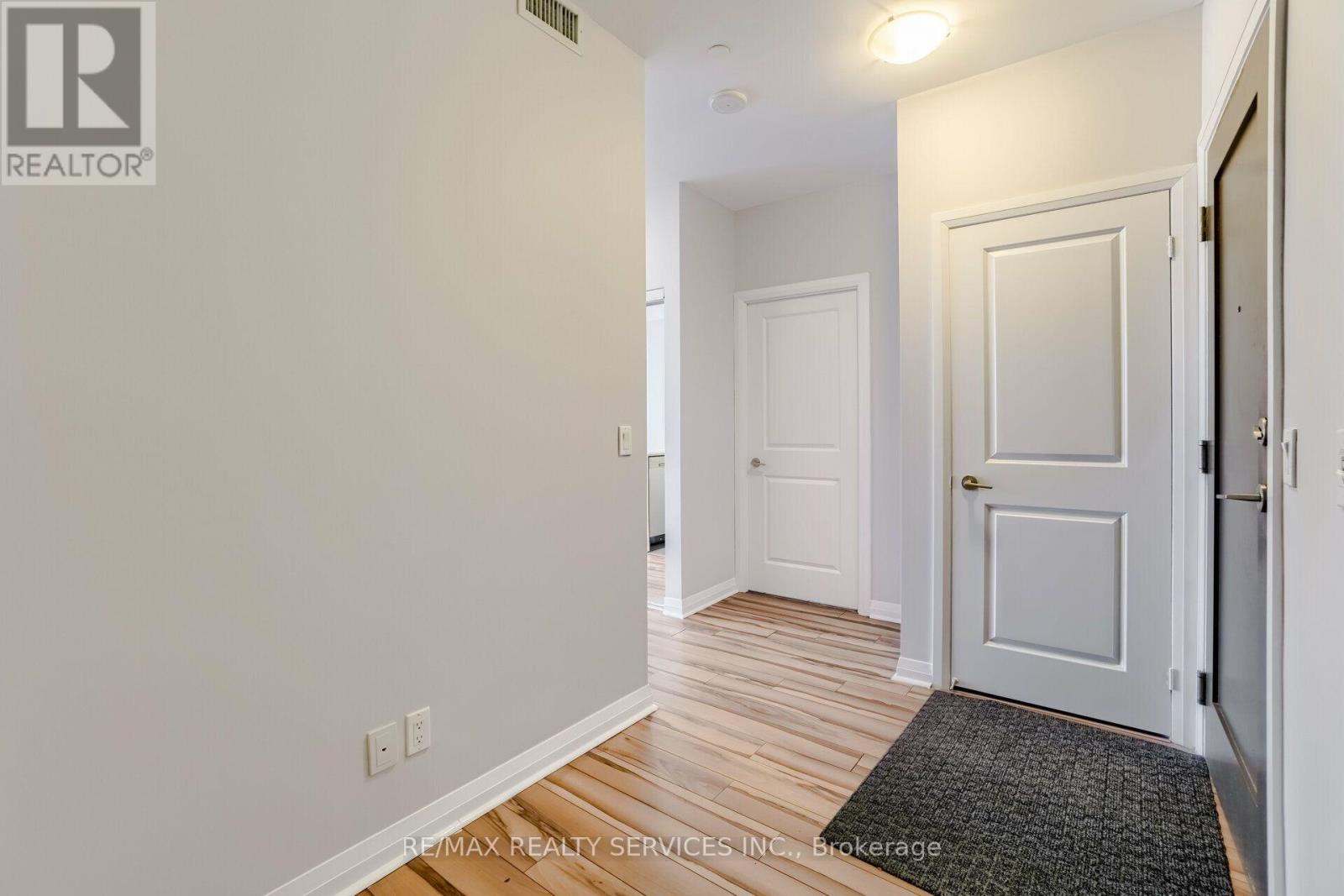2506 - 75 Eglinton Avenue W, Mississauga, Ontario  L5R 0E4 - Photo 26 - W13754868