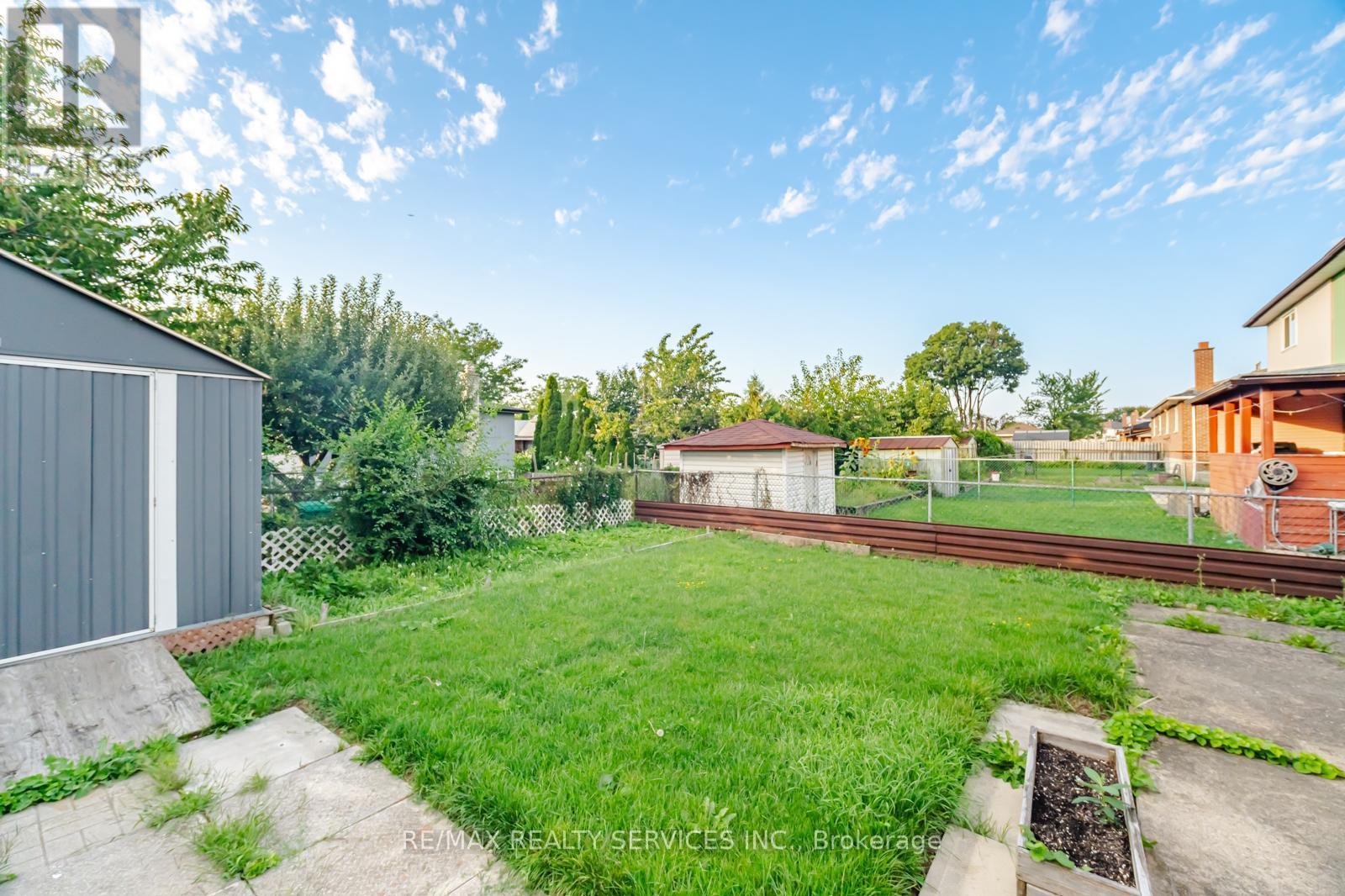 3344 Chipley Crescent, Mississauga, Ontario  L4T 2E2 - Photo 25 - W13754882