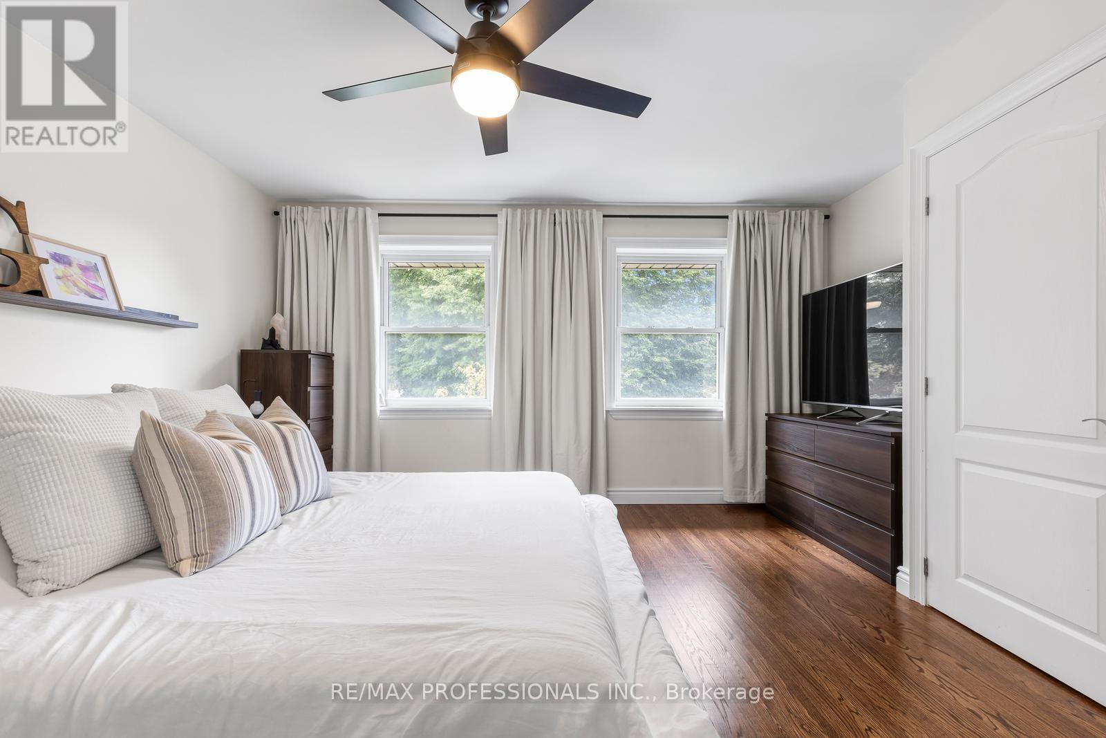 37 Birchleaf Crescent, Toronto, Ontario  M9R 2L5 - Photo 20 - W13754952