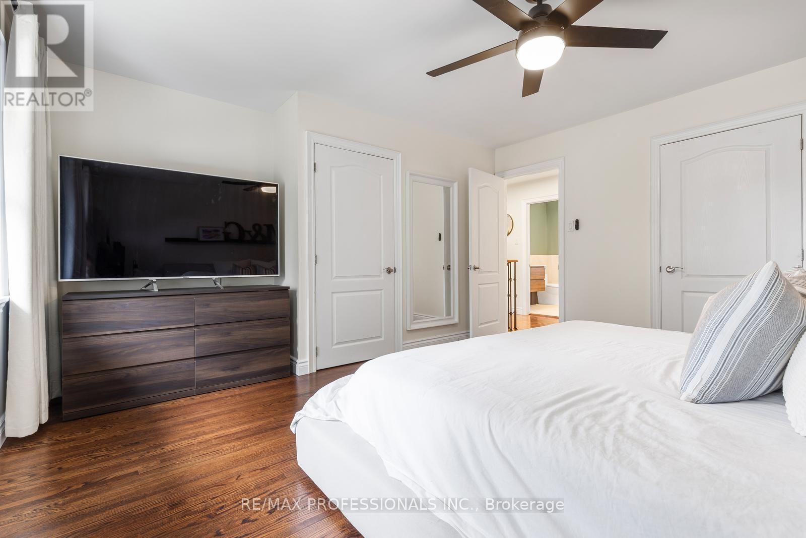 37 Birchleaf Crescent, Toronto, Ontario  M9R 2L5 - Photo 21 - W13754952
