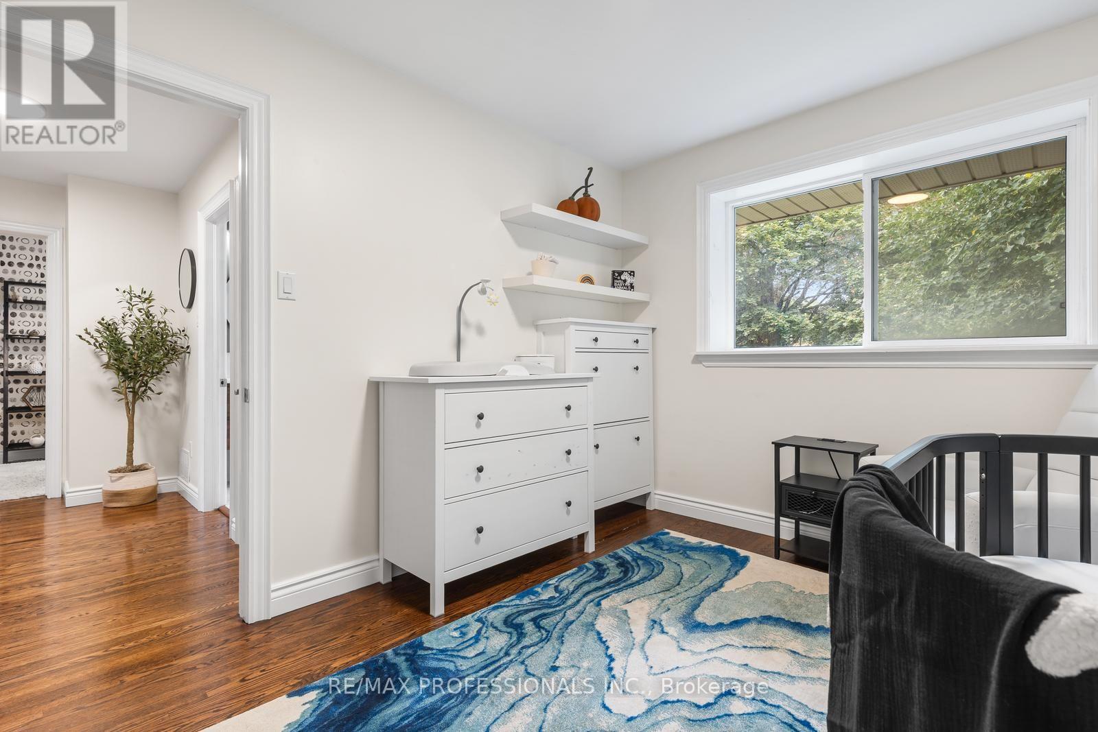 37 Birchleaf Crescent, Toronto, Ontario  M9R 2L5 - Photo 28 - W13754952