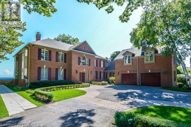 16 ENNISCLARE DRIVE W, Oakville, Ontario
