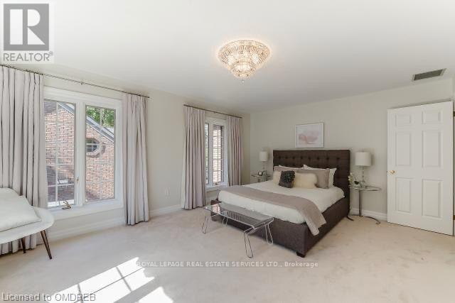 16 Ennisclare Drive W, Oakville, Ontario  L6J 4N2 - Photo 17 - W13754954