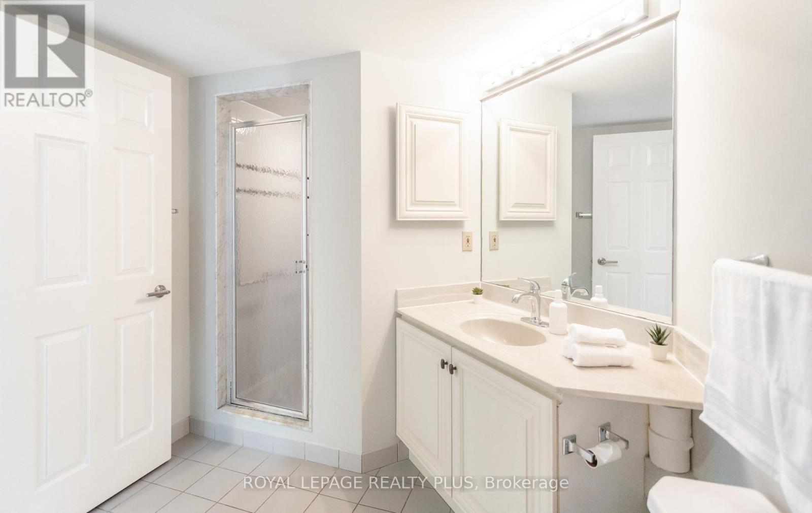 808 - 45 Kingsbridge Garden Circle, Mississauga, Ontario  L5R 3K4 - Photo 22 - W13754958