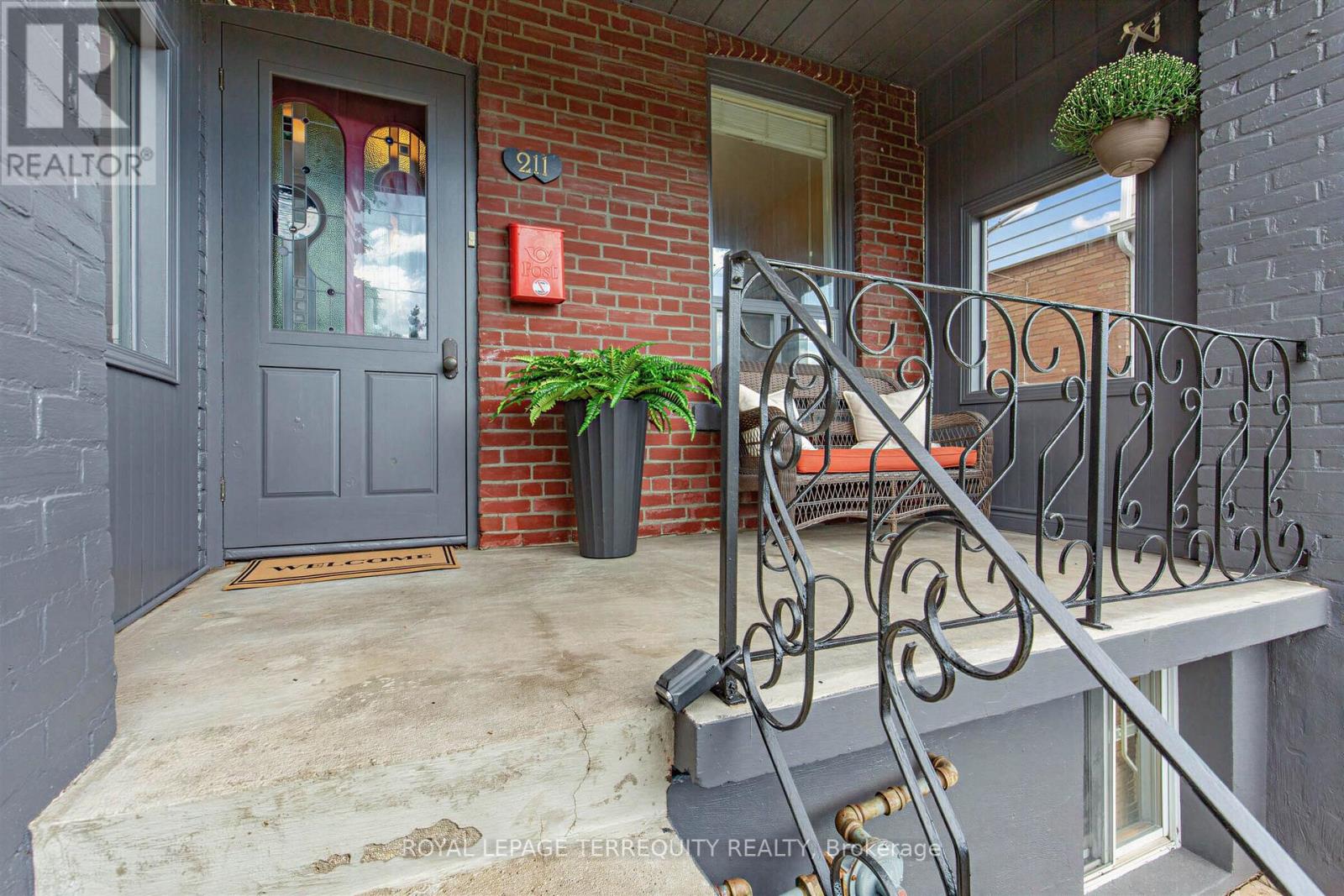 211 Blackthorn Avenue, Toronto, Ontario  M6N 3H7 - Photo 2 - W13755026