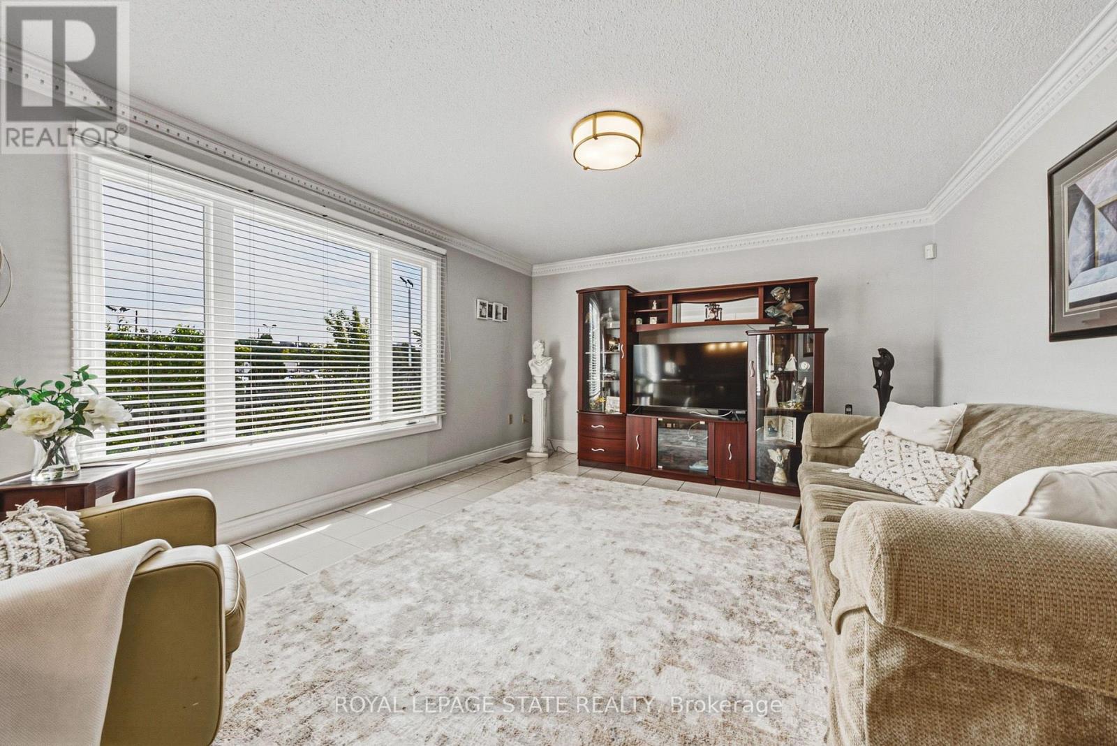 90 Fairington Crescent, Hamilton, Ontario  L8E 3N4 - Photo 11 - X13754598