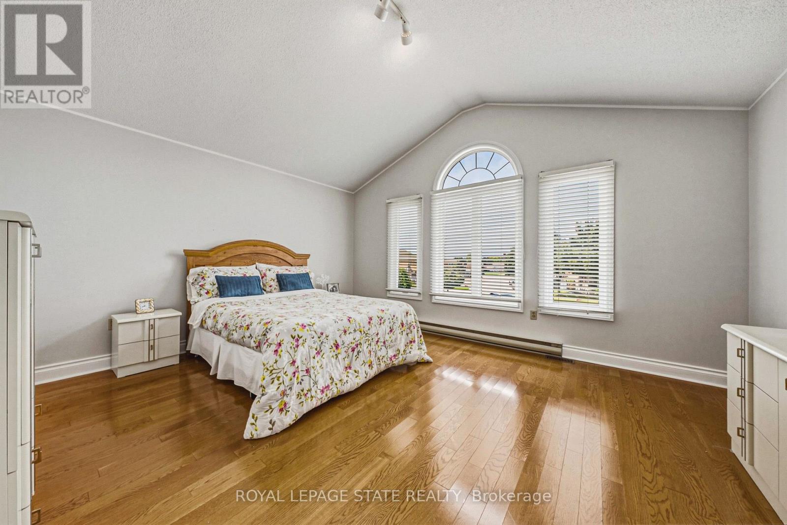 90 Fairington Crescent, Hamilton, Ontario  L8E 3N4 - Photo 18 - X13754598