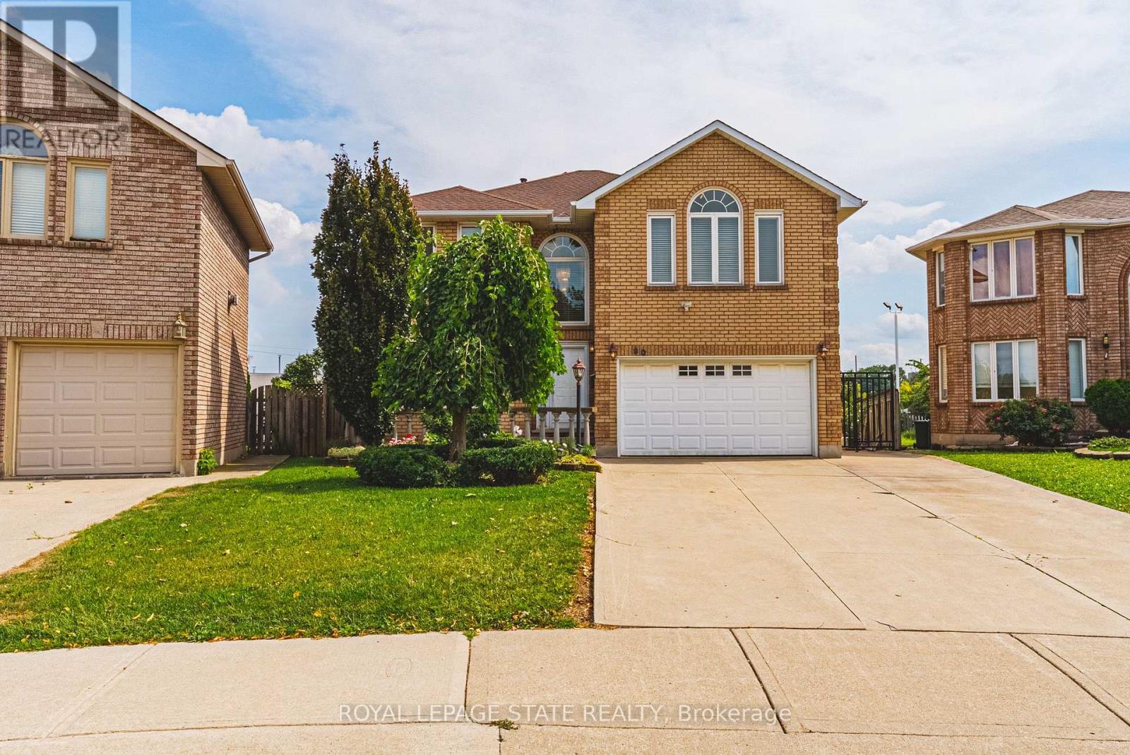 90 Fairington Crescent, Hamilton, Ontario  L8E 3N4 - Photo 2 - X13754598