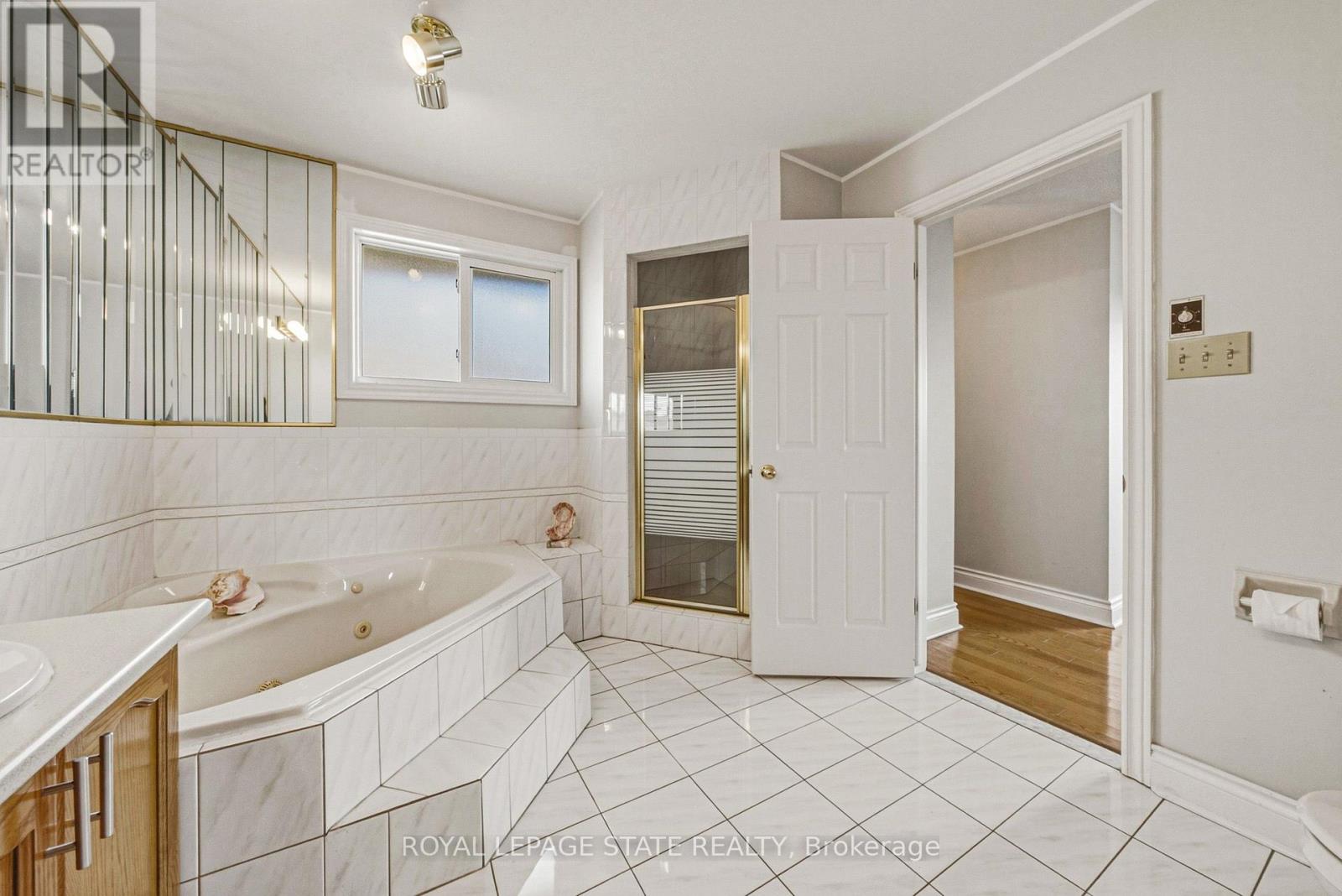 90 Fairington Crescent, Hamilton, Ontario  L8E 3N4 - Photo 27 - X13754598
