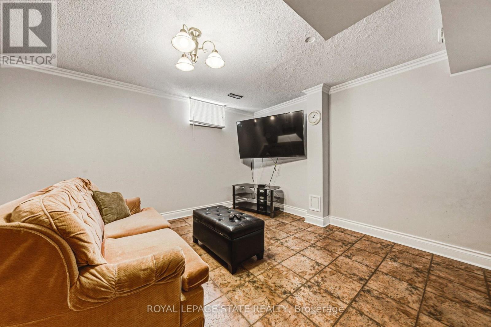 90 Fairington Crescent, Hamilton, Ontario  L8E 3N4 - Photo 32 - X13754598