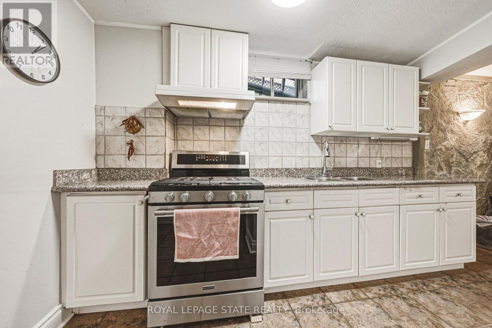 90 Fairington Crescent, Hamilton, Ontario  L8E 3N4 - Photo 35 - X13754598