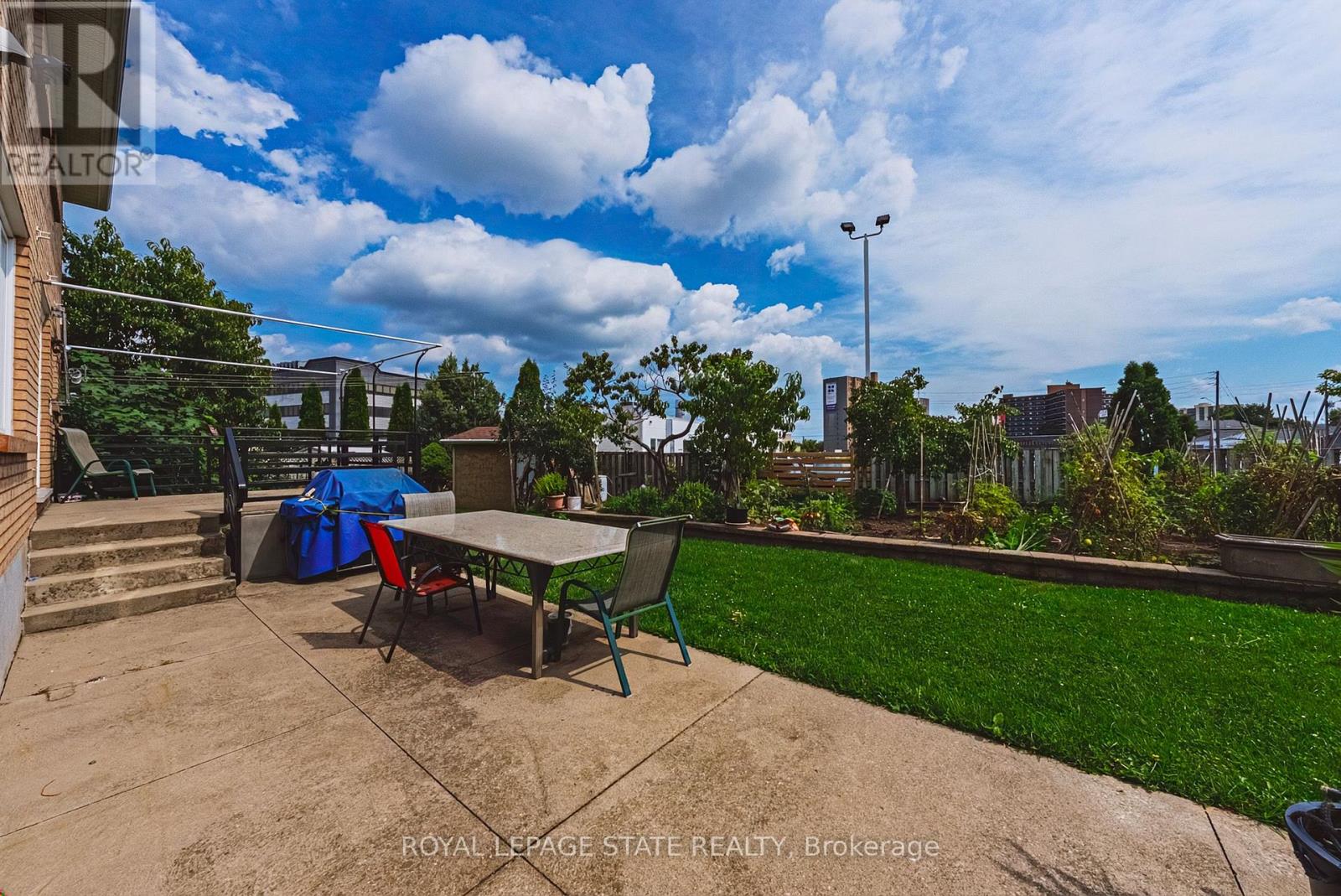 90 Fairington Crescent, Hamilton, Ontario  L8E 3N4 - Photo 39 - X13754598