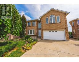 90 FAIRINGTON CRESCENT, Hamilton, Ontario