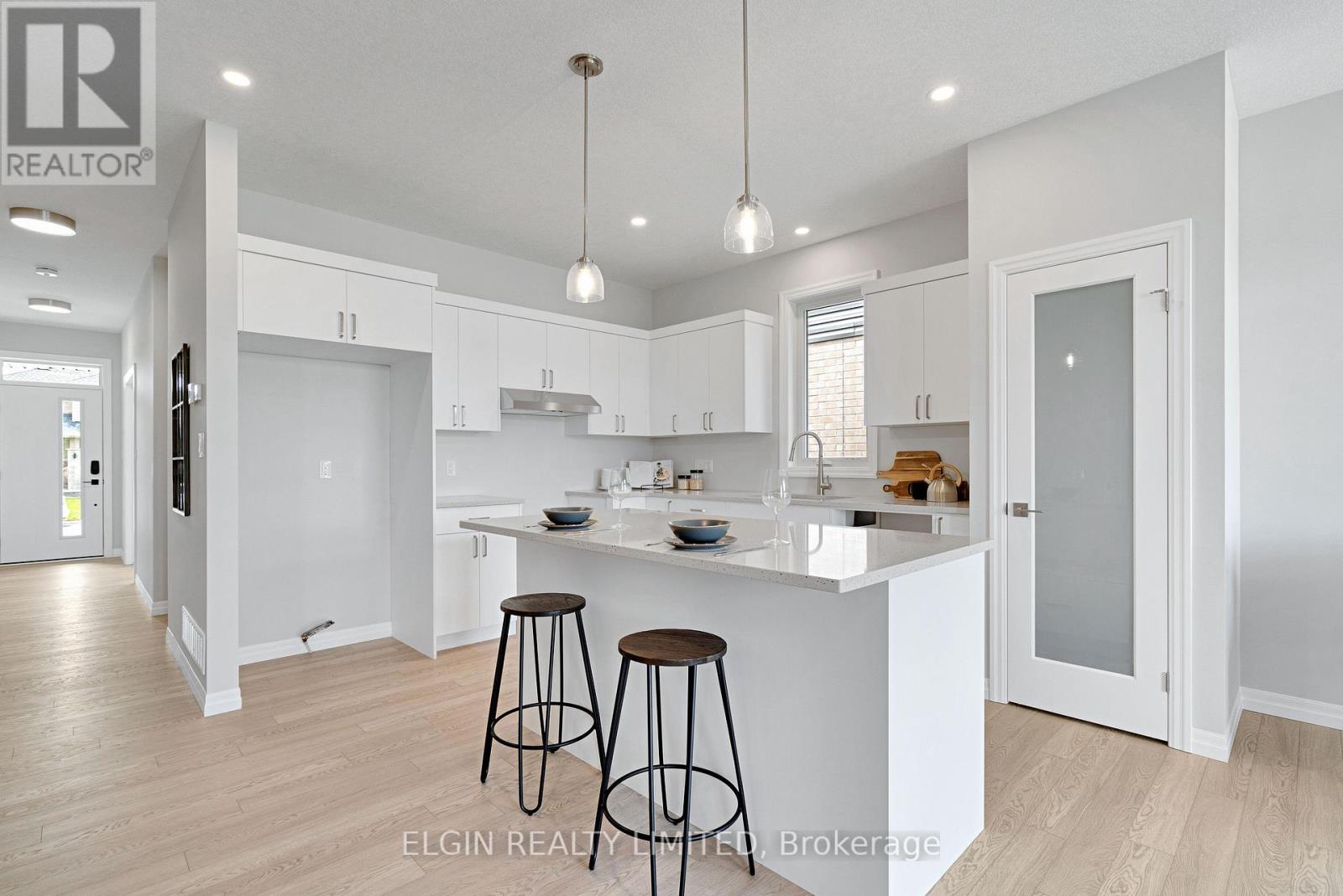 6 Finch Street, Tillsonburg, Ontario  N4G 0L9 - Photo 13 - X13676772