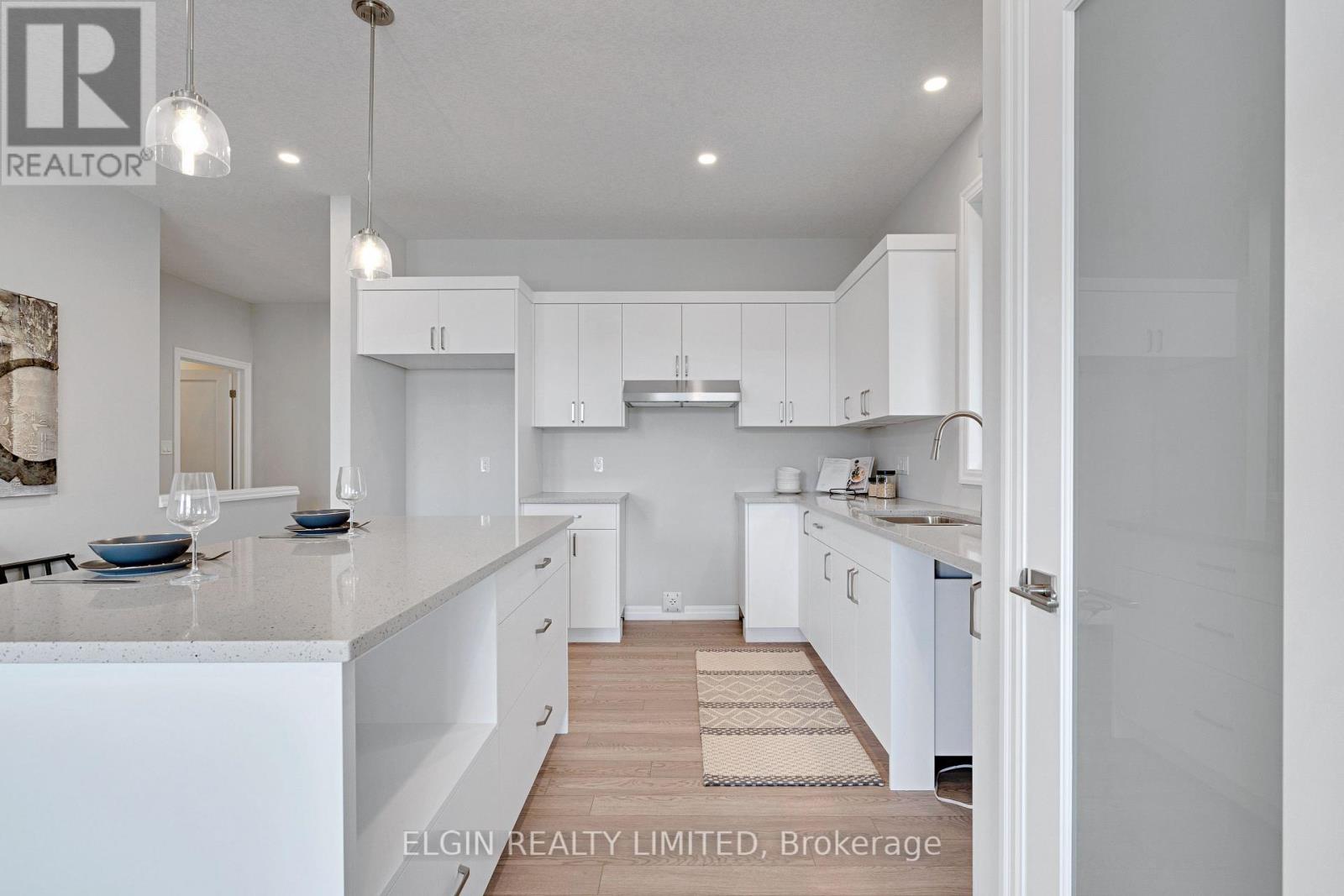 6 Finch Street, Tillsonburg, Ontario  N4G 0L9 - Photo 15 - X13676772