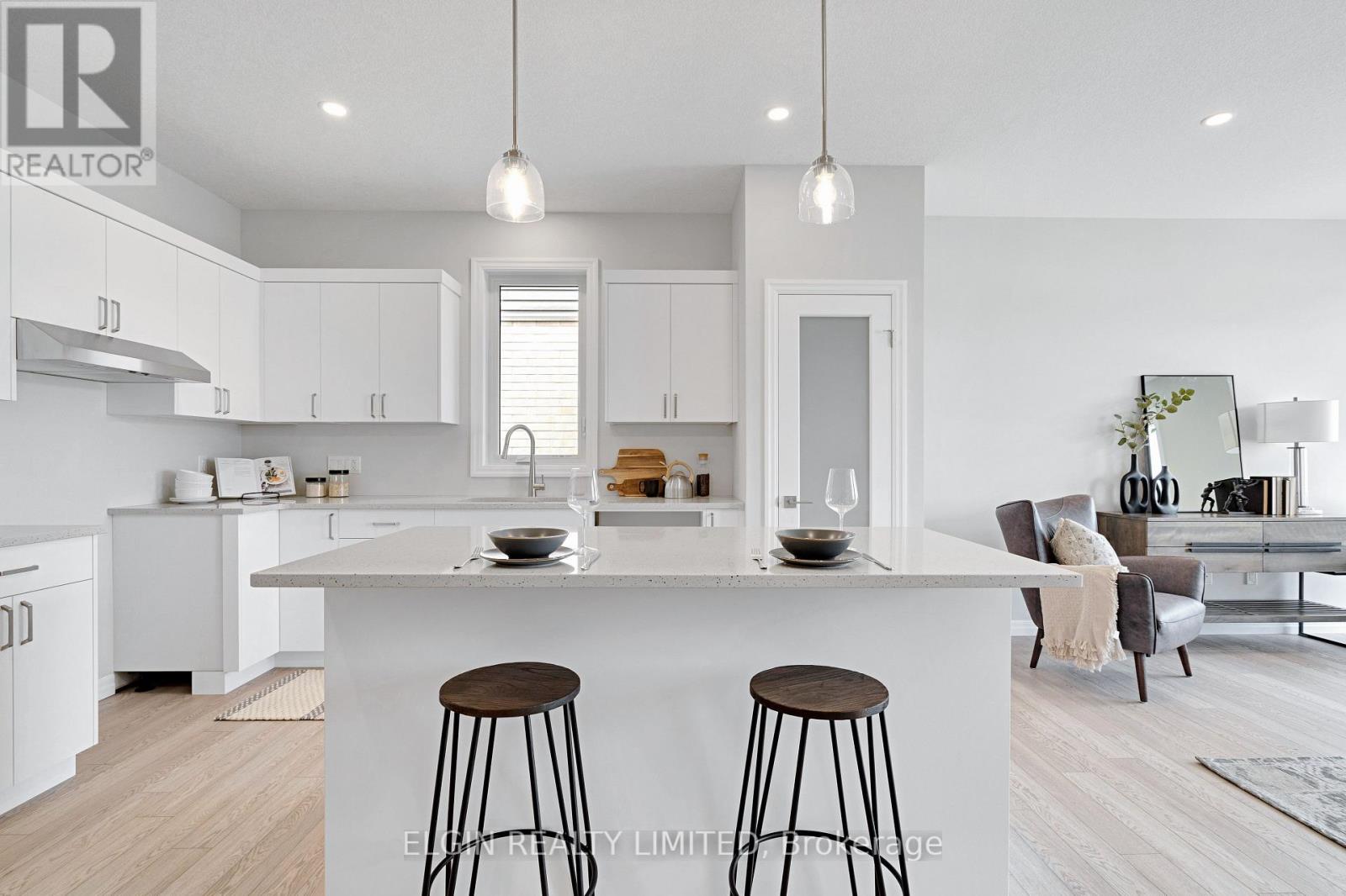 6 Finch Street, Tillsonburg, Ontario  N4G 0L9 - Photo 12 - X13676772