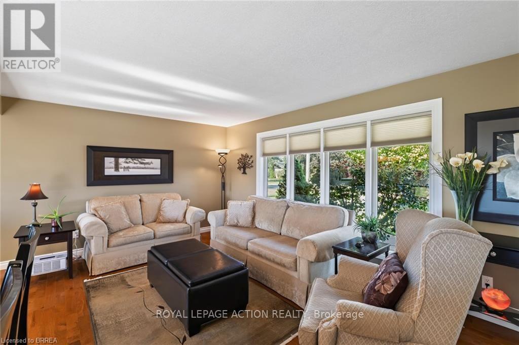 38 Davern Road, Brantford, Ontario  N3T 1R5 - Photo 6 - X13754766
