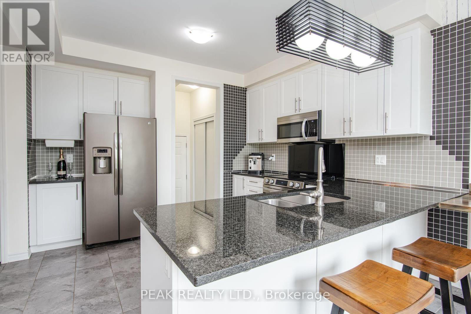 330 Grovehill Crescent, Kitchener, Ontario  N2R 0K2 - Photo 15 - X13754924