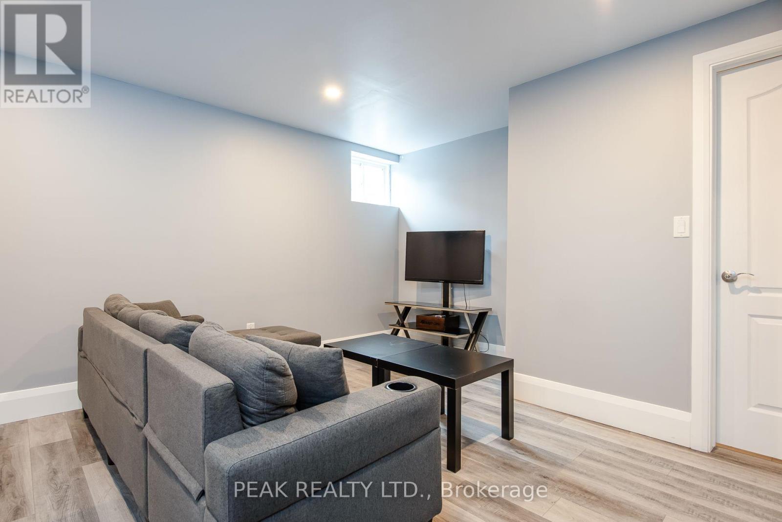 330 Grovehill Crescent, Kitchener, Ontario  N2R 0K2 - Photo 29 - X13754924