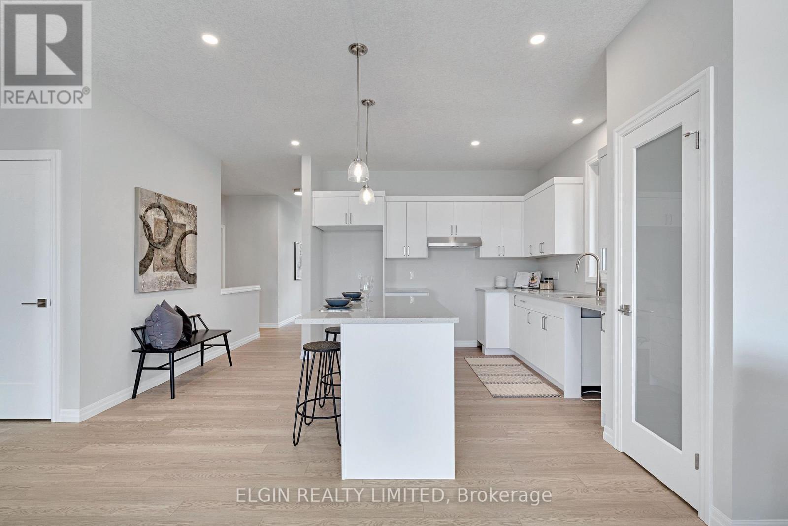 6 Finch Street, Tillsonburg, Ontario  N4G 0L9 - Photo 14 - X13676772
