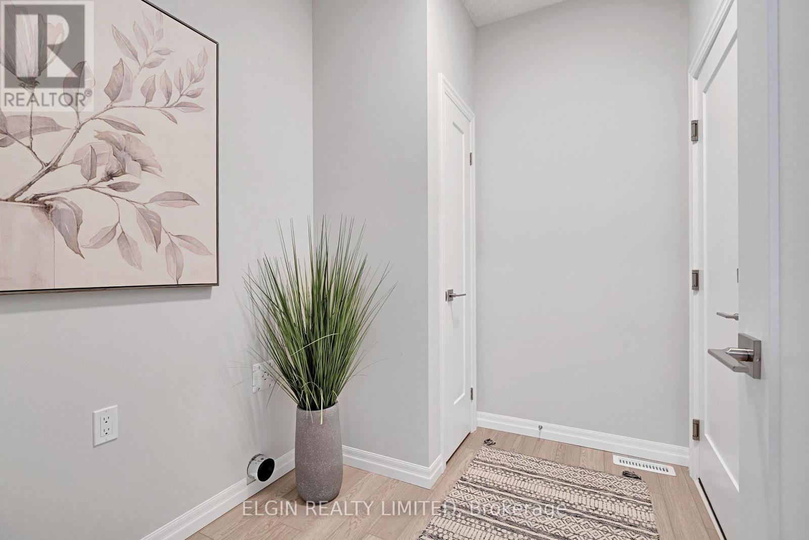 6 Finch Street, Tillsonburg, Ontario  N4G 0L9 - Photo 9 - X13676772