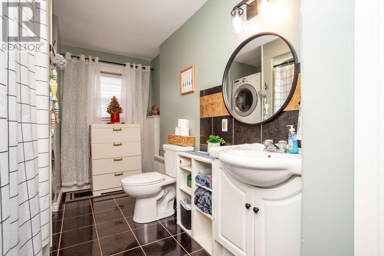 594 Kayes Road, Georgetown, Prince Edward Island  C0A 1L0 - Photo 16 - 202622643