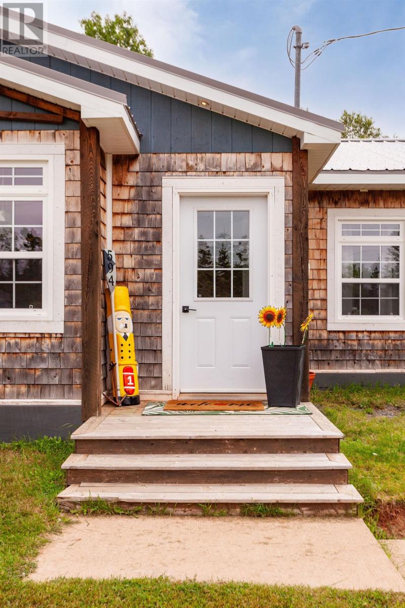 594 Kayes Road, Georgetown, Prince Edward Island  C0A 1L0 - Photo 28 - 202622643