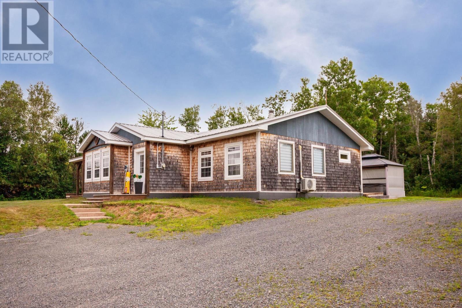 594 Kayes Road, Georgetown, Prince Edward Island  C0A 1L0 - Photo 41 - 202622643