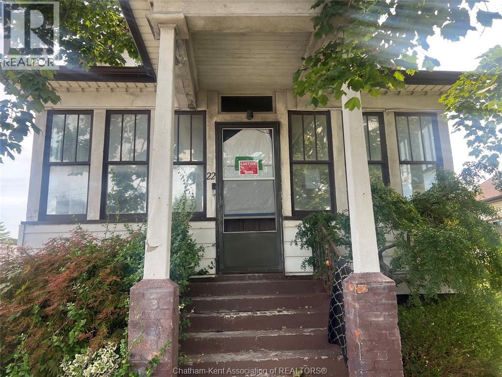 22 PARK AVENUE West, Chatham, Ontario