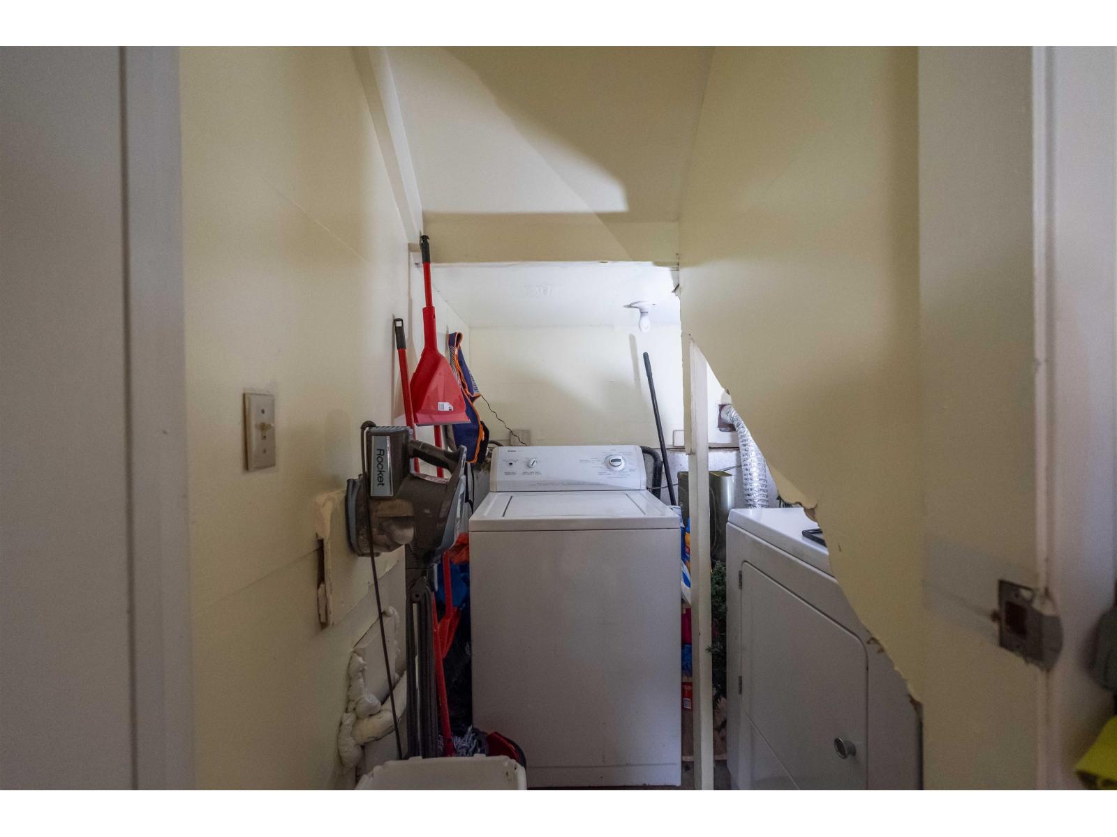 13389 Crestview Drive, Surrey, British Columbia  V3R 6V3 - Photo 22 - R3161492