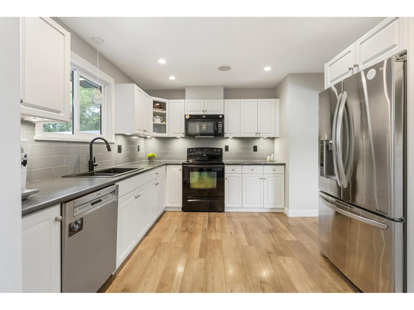 3499 Wright Street, Abbotsford, British Columbia  V2S 6B3 - Photo 4 - R3161783