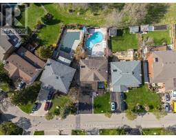 61 GOLFWOOD HEIGHTS, Toronto, Ontario