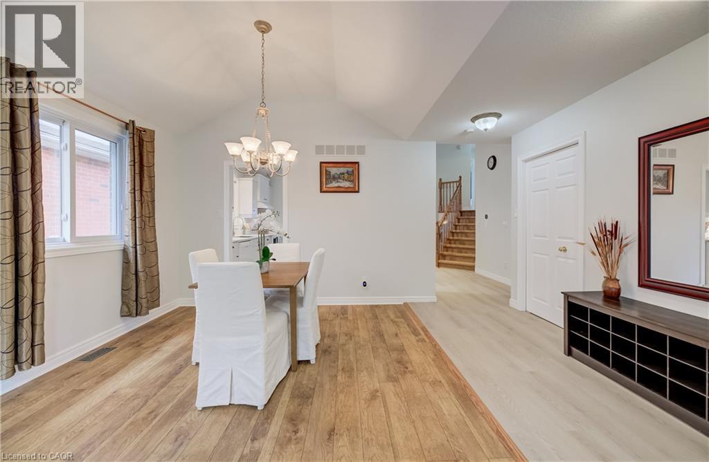 245 Fern Crescent, Waterloo, Ontario  N2V 2P9 - Photo 7 - 40860315