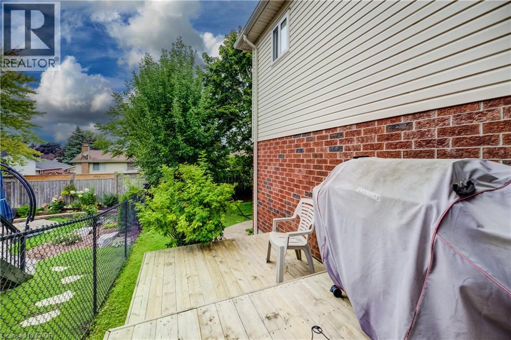 245 Fern Crescent, Waterloo, Ontario  N2V 2P9 - Photo 32 - 40860315