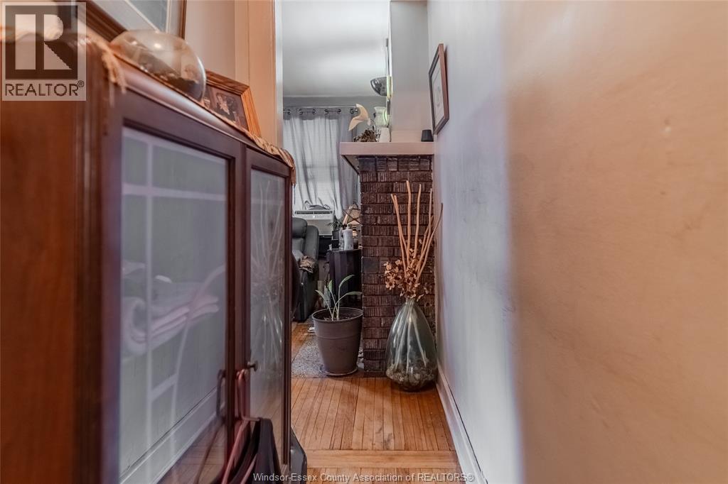 344-46 Elm Avenue, Windsor, Ontario  N9A 5H1 - Photo 7 - 26021852