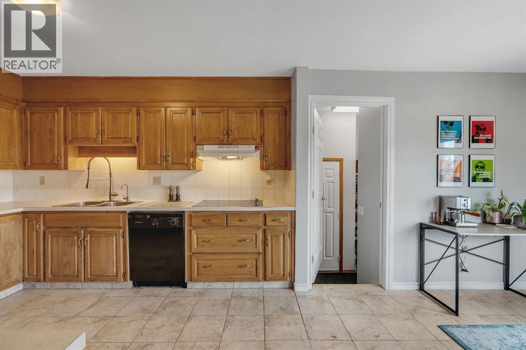254 Hendon Drive Nw, Calgary, Alberta  T2K 1Z5 - Photo 10 - A2338635
