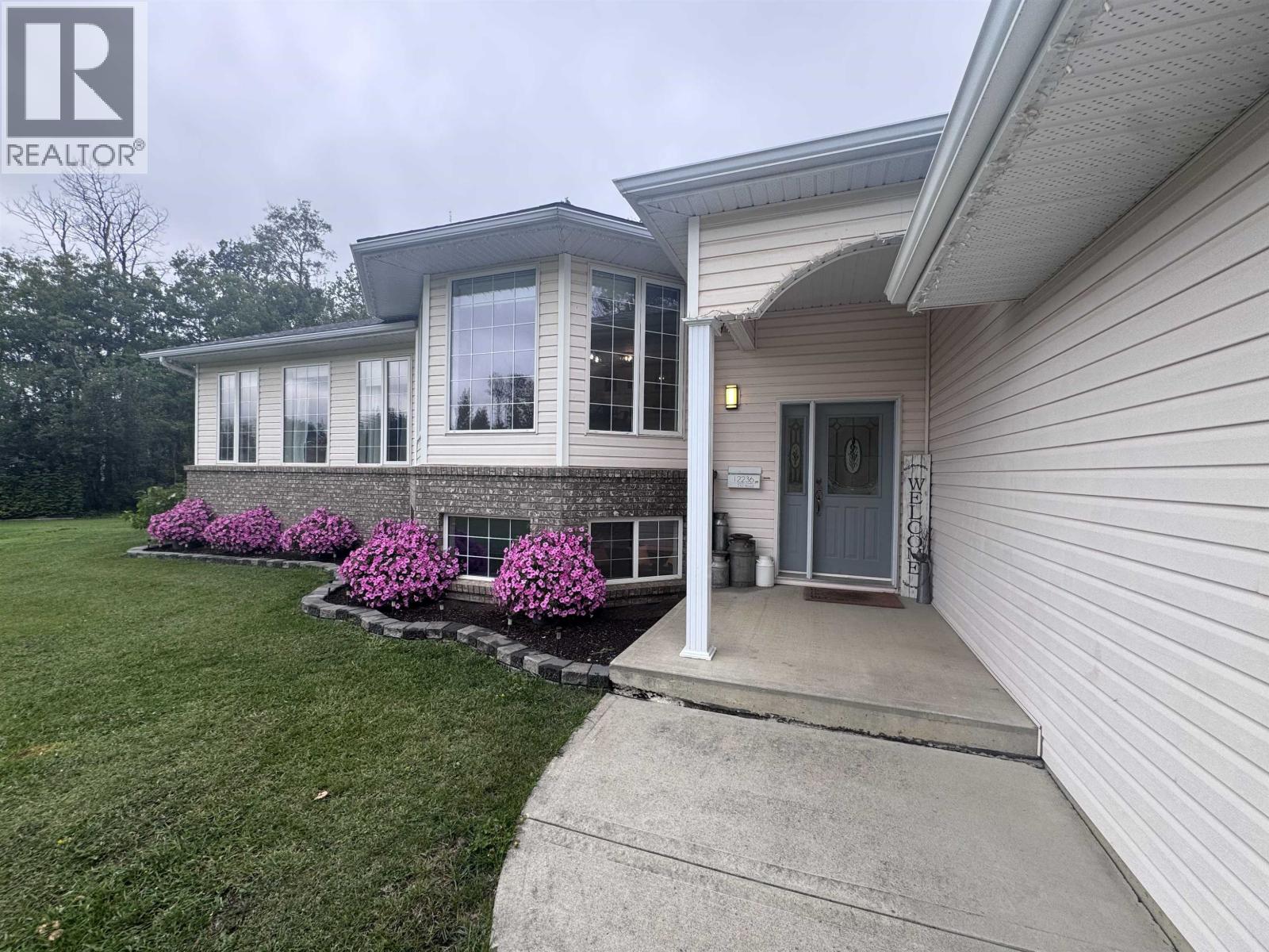 12236 242 Road, Fort St. John, British Columbia  V1J 8A9 - Photo 2 - R3162154