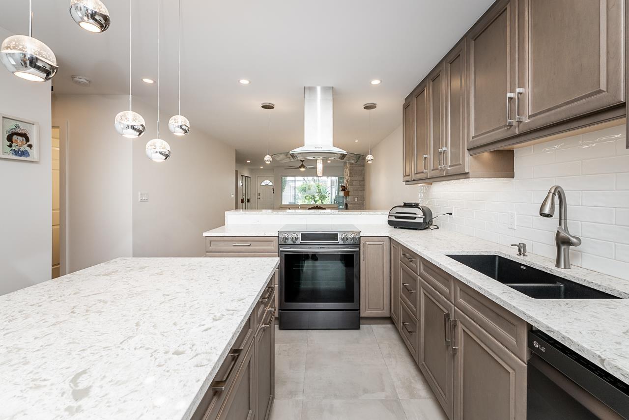 129 7837 120a Street, Surrey, British Columbia  V3W 0W9 - Photo 11 - R3161414