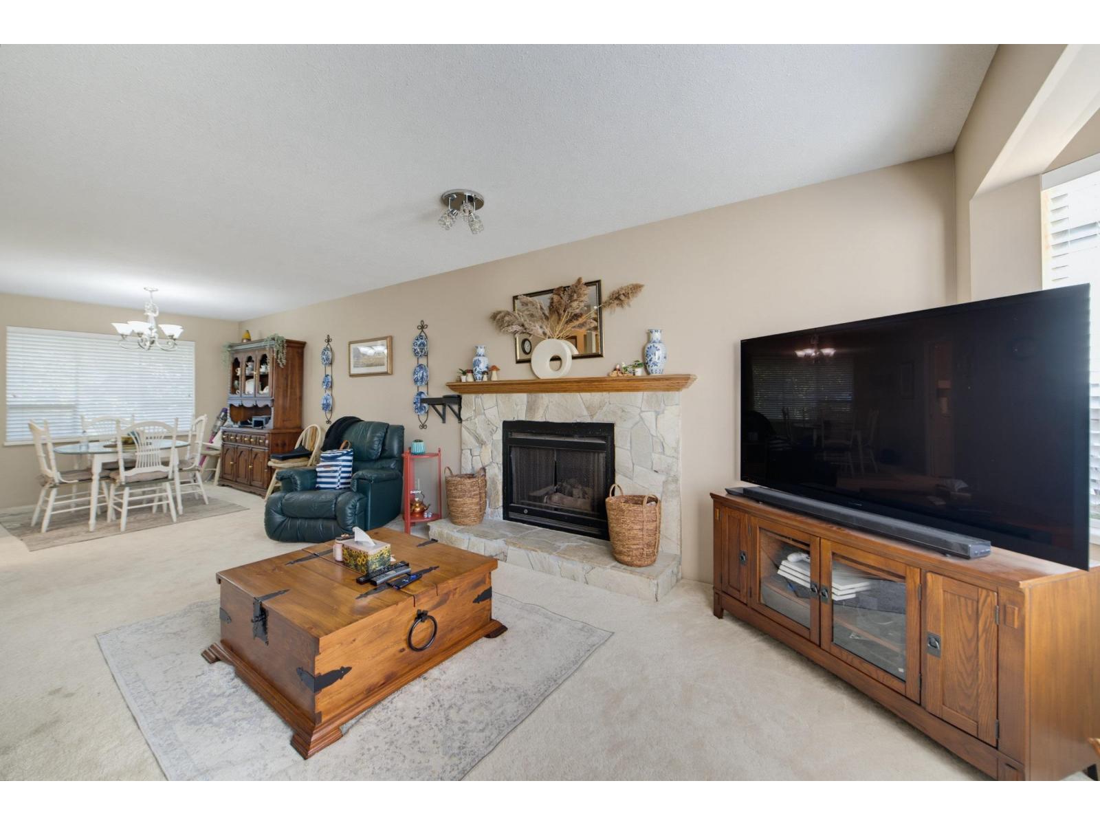 36042 Southridge Place, Abbotsford, British Columbia  V3G 1E2 - Photo 9 - R3161559