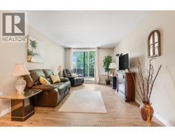 150 PARK AVENUE East Unit# 211, Chatham, Ontario