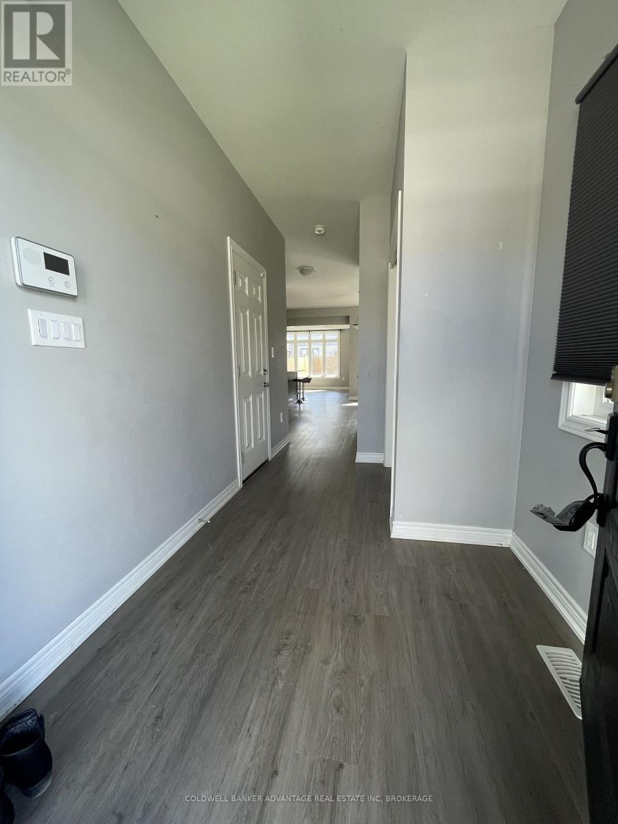 9577 Tallgrass Street, Niagara Falls, Ontario  L2G 0Y3 - Photo 2 - X13755238