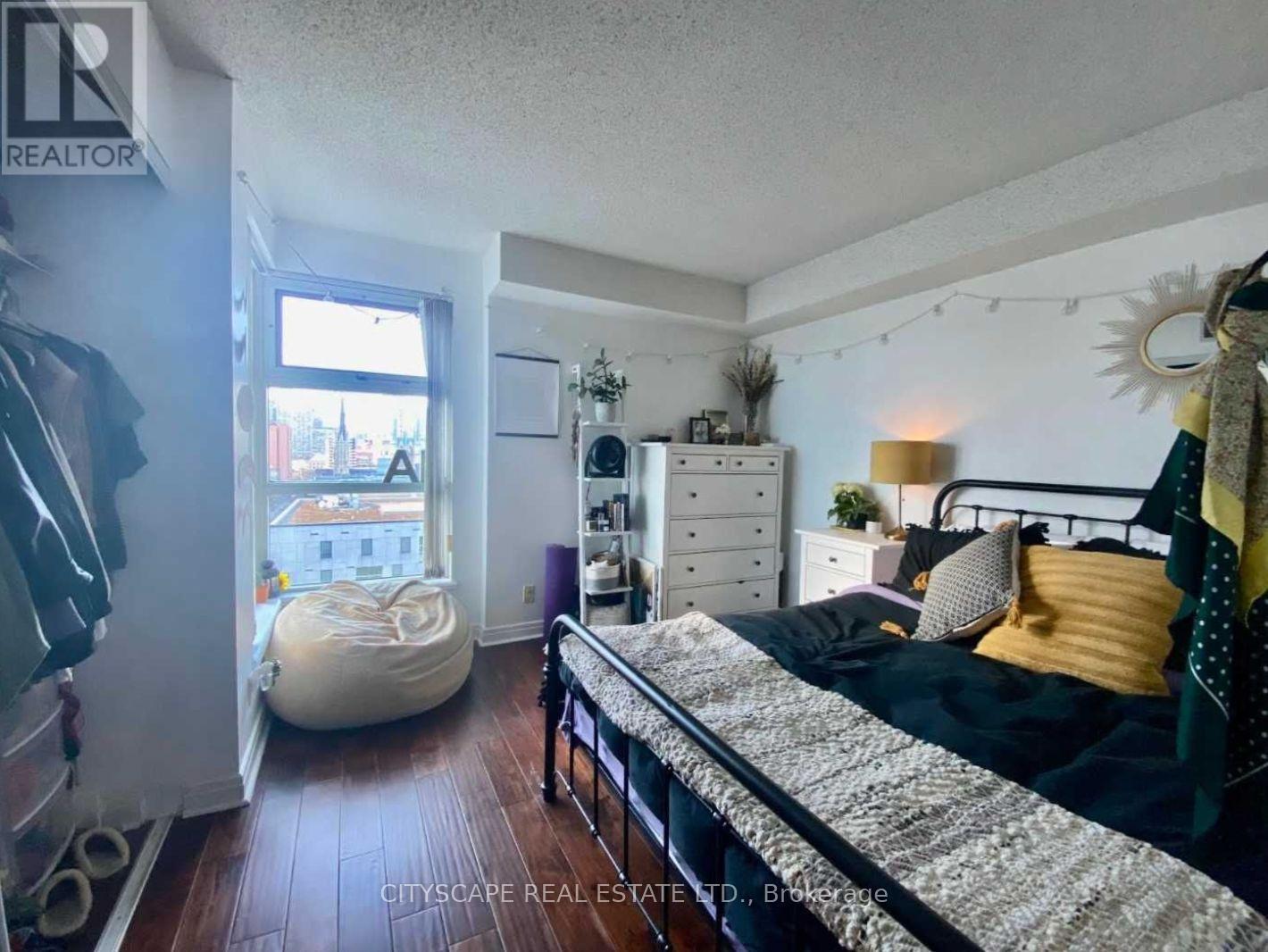 1705 - 50 Lombard Street, Toronto, Ontario M5C 2X4 - Photo 12 - C13755062