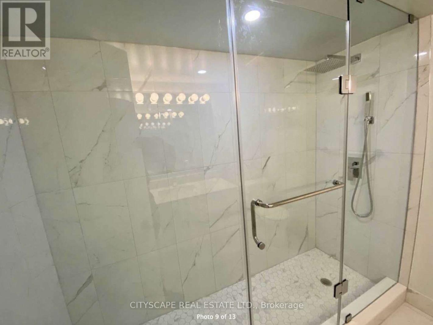 1705 - 50 Lombard Street, Toronto, Ontario M5C 2X4 - Photo 9 - C13755062