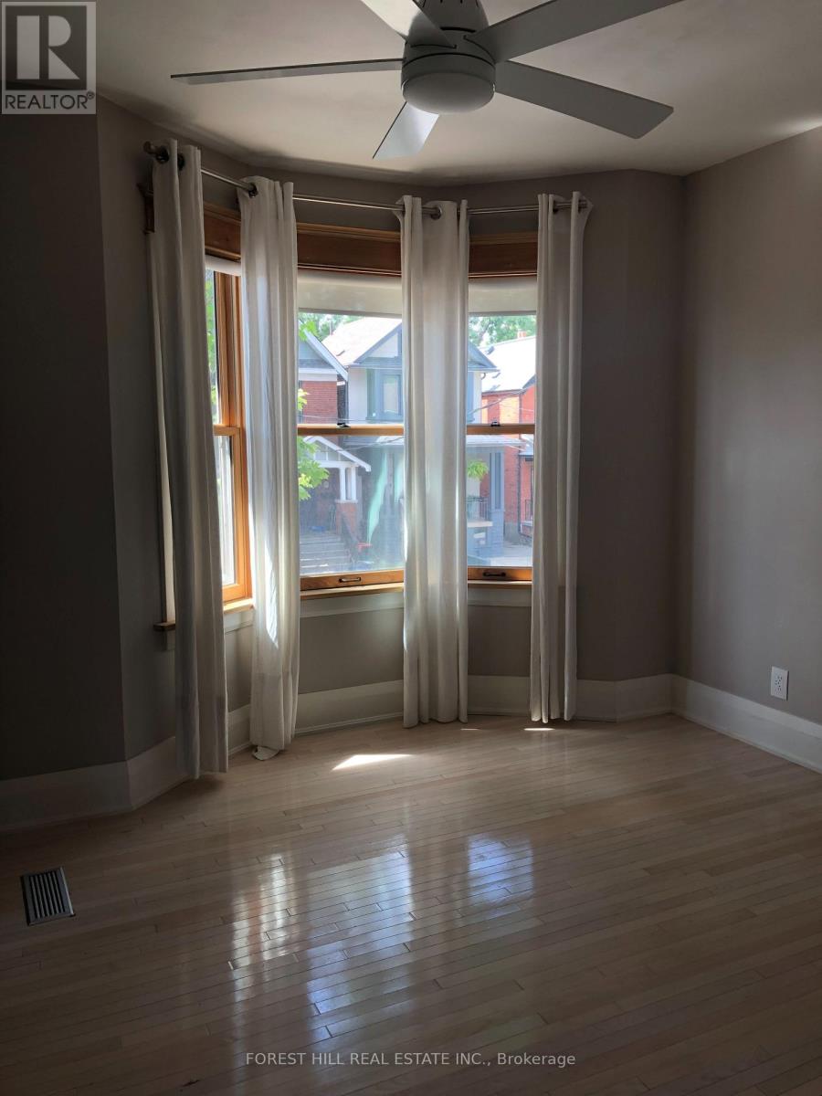 37 Hendrick Avenue, Toronto, Ontario M6G 3S4 - Photo 11 - C13755068