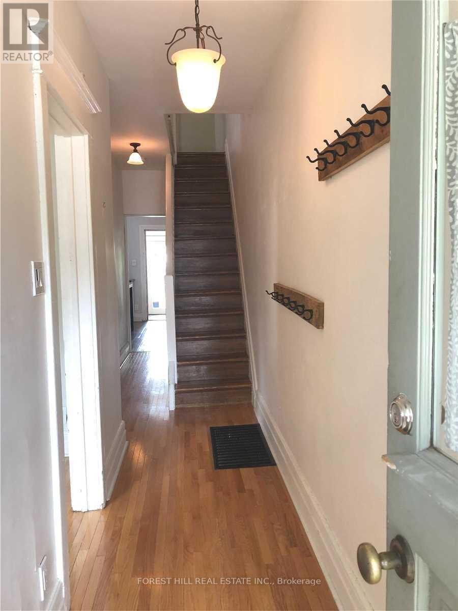 37 Hendrick Avenue, Toronto, Ontario M6G 3S4 - Photo 2 - C13755068